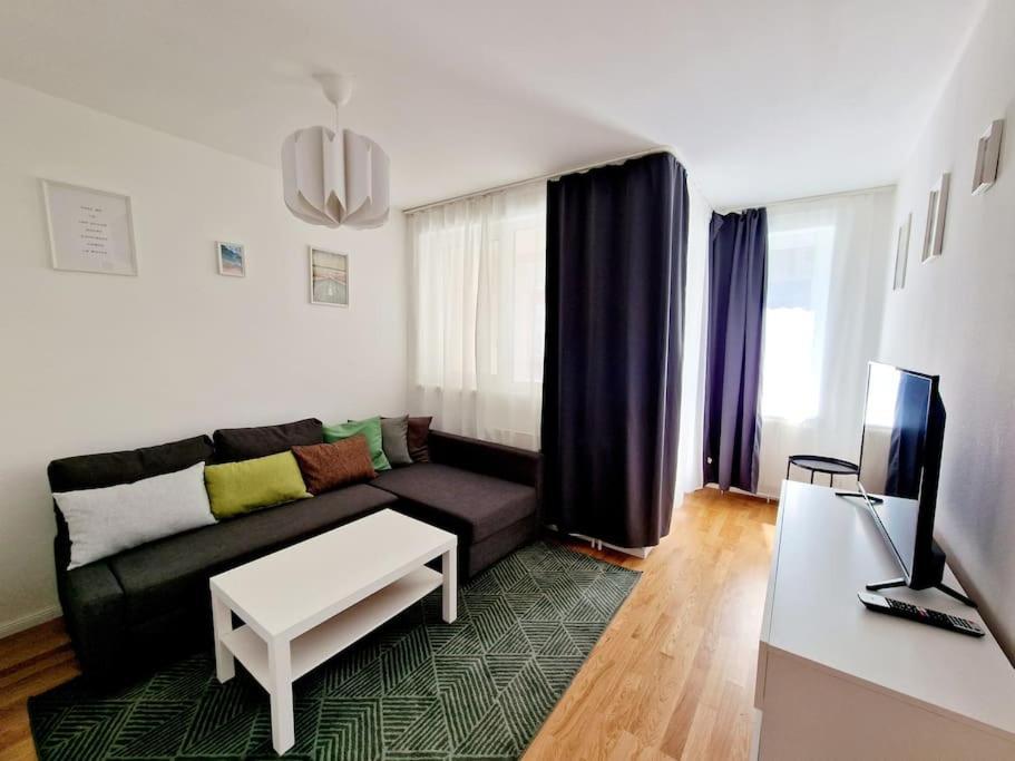 Lovely Apartament In Mitte 11 * Berlijn